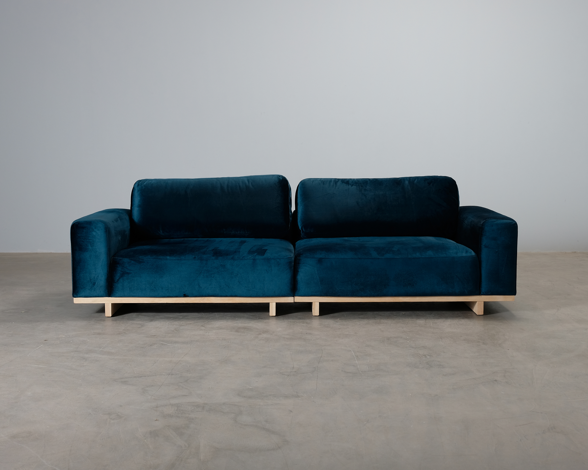 Sofacompany Aya soffa Velour Lux Petro