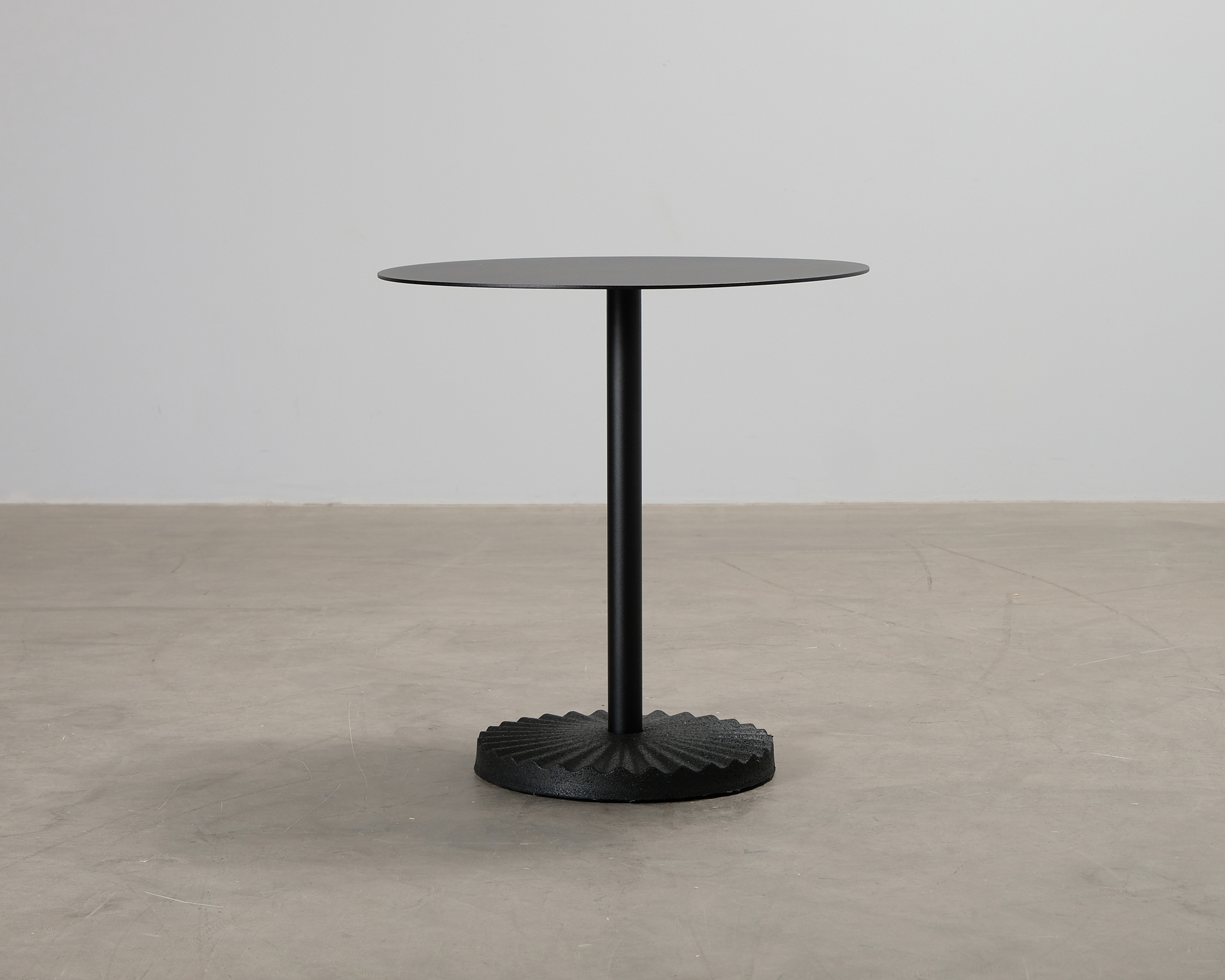 Beb&oacute; Objects Circus 004 bord svart