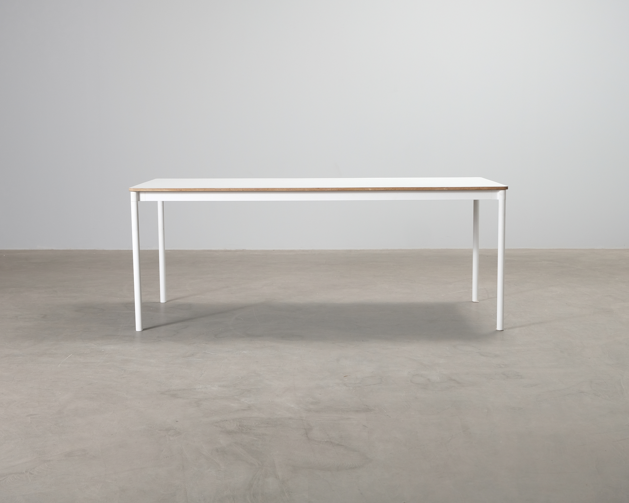 Muuto Base bord vit