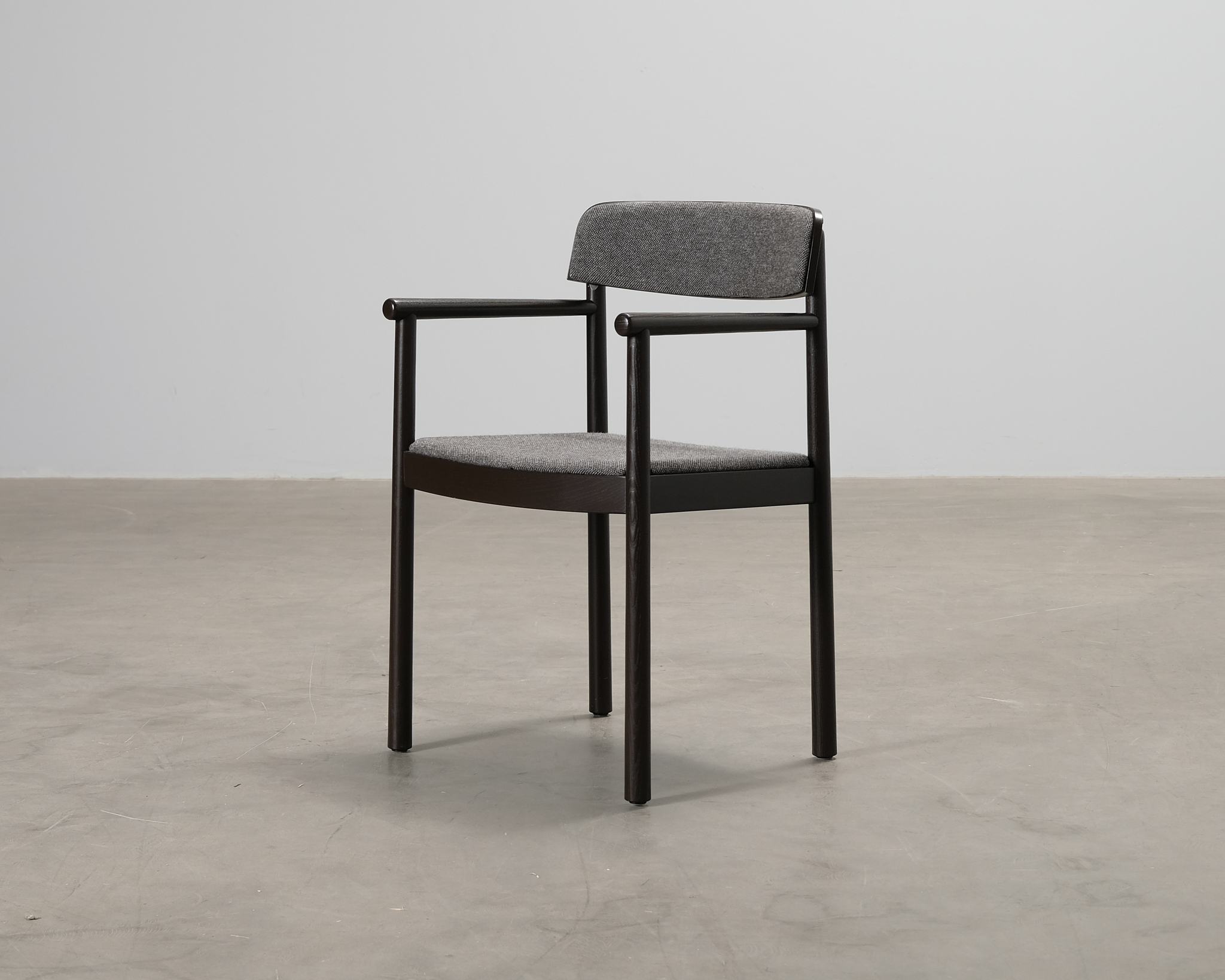 Normann Copenhagen Timb matstol brun Hallingdal 368
