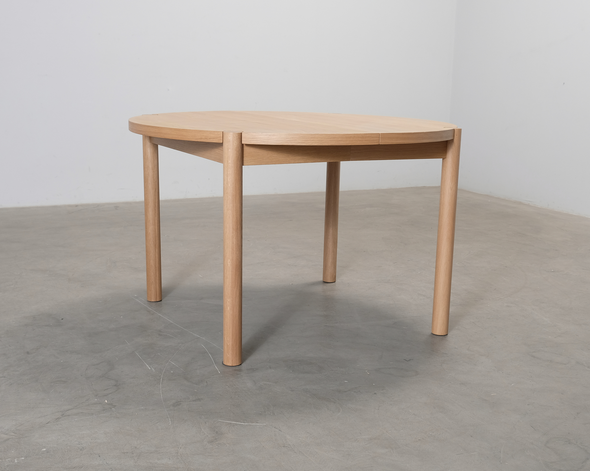 Sofacompany Owen f&ouml;rl&auml;ngningsbart matbord 120&ndash;200 cm ek