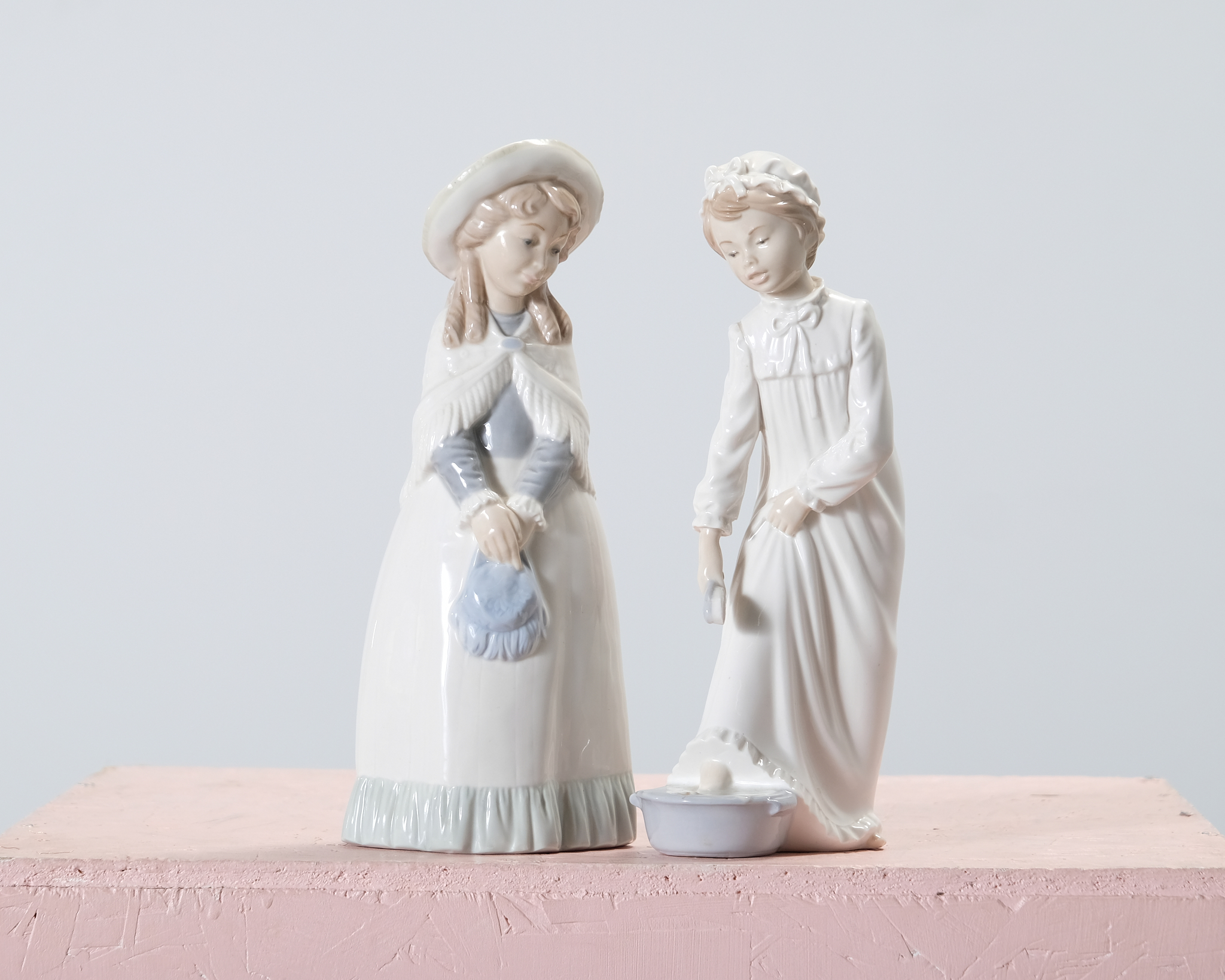 NAO Lladro porslinsfigur, set om 2 st