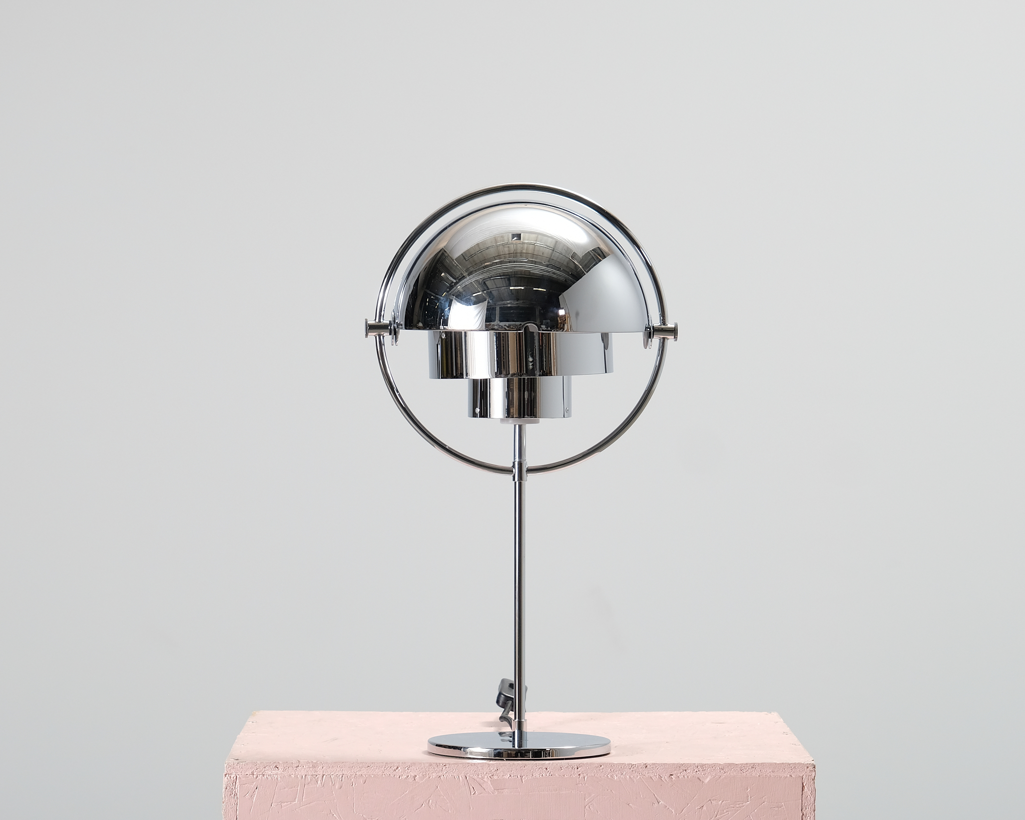 Gubi Multi-Lite bordslampa krom