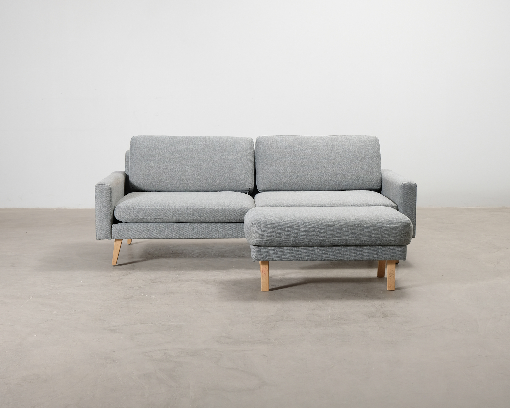 Sk&aring;ne 2,5-sits soffa med fotpall