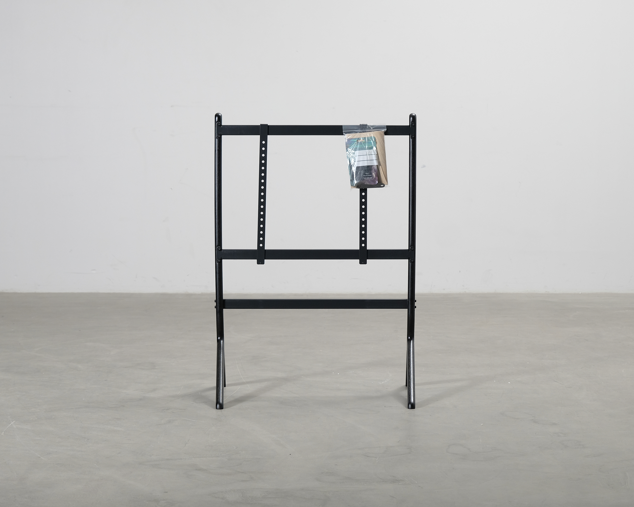 Pedestal Hopper TV-stativ svart