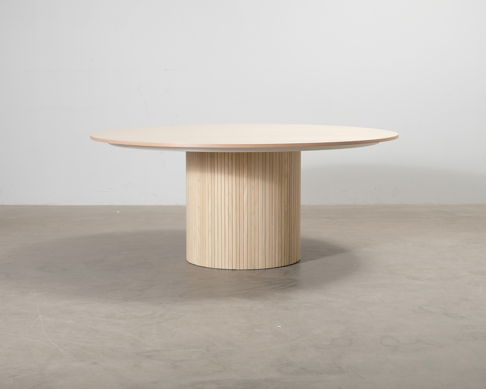 Kopparbo pyöreä ruokapöytä 180cm