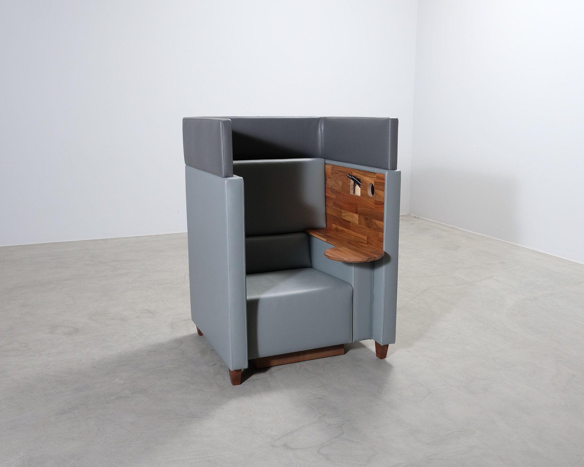 Fåtölj med skärm grå