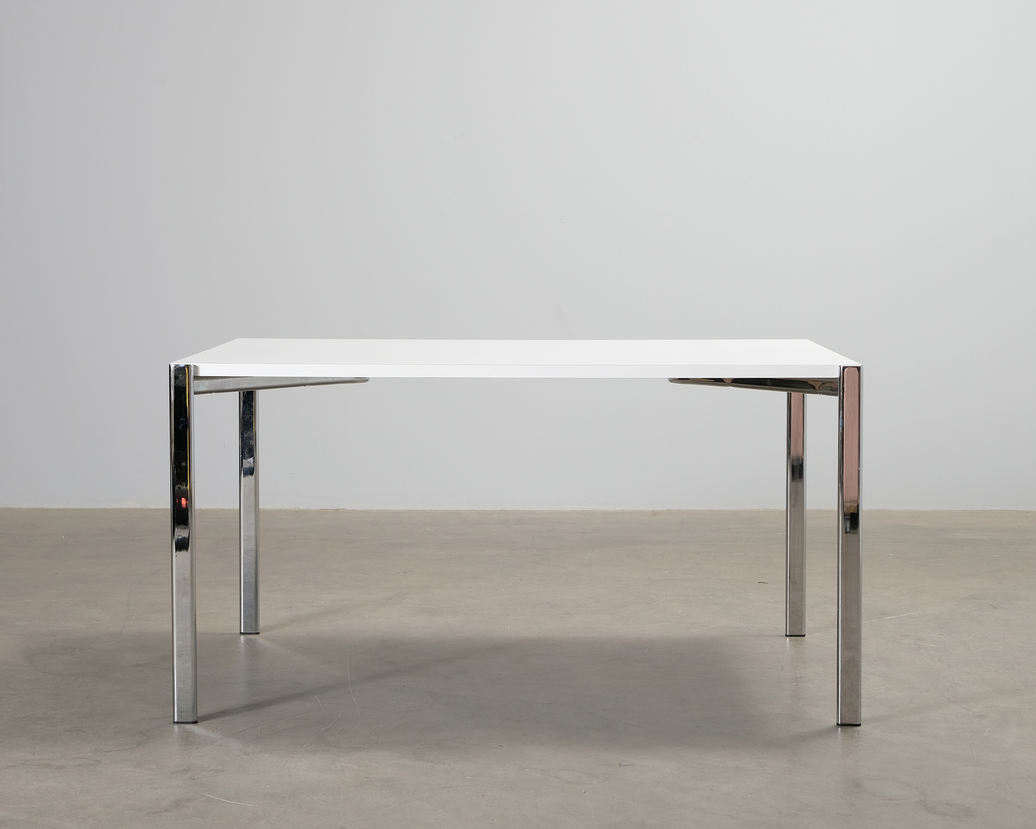 Artek Kiki dining table 140 cm vit