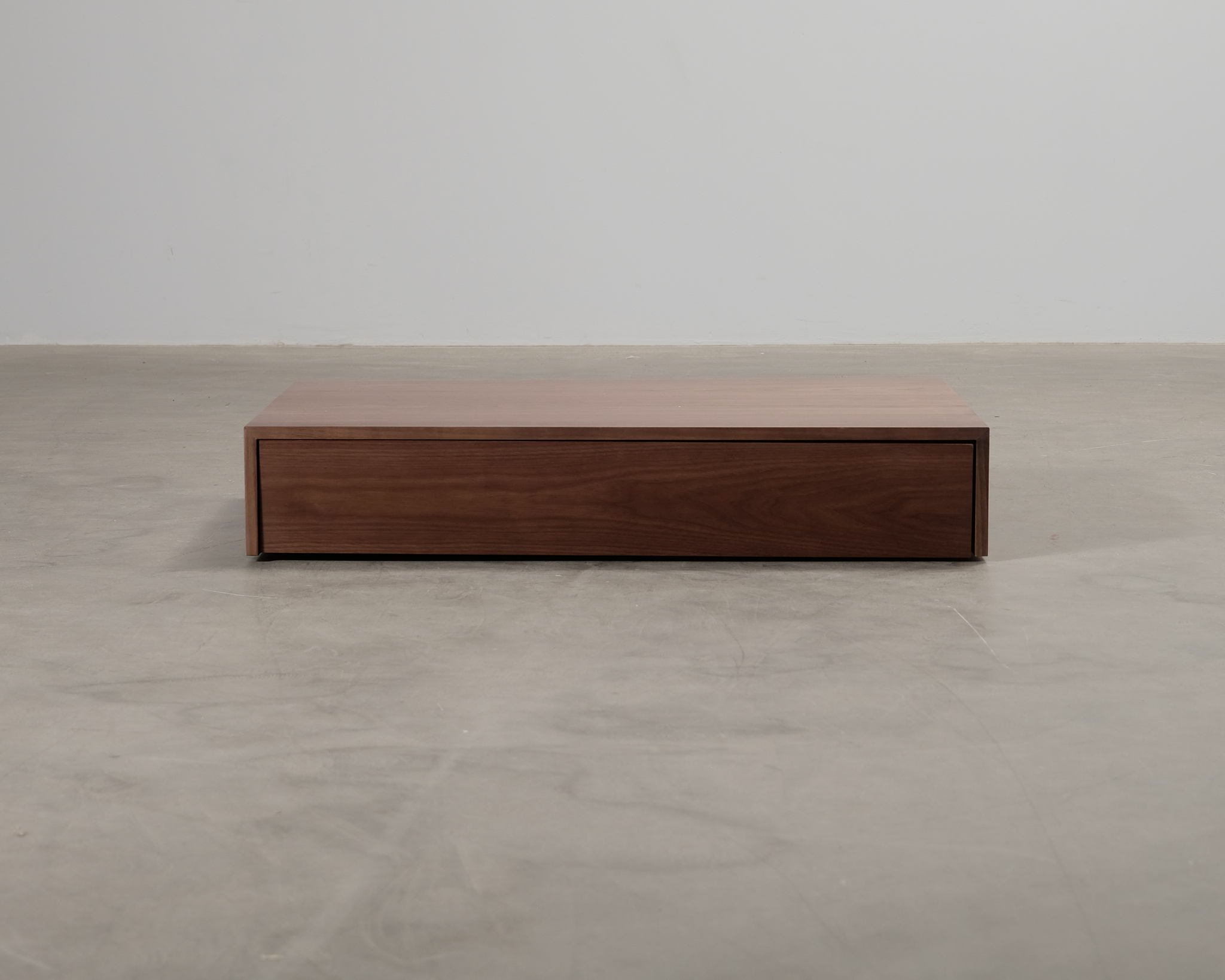 New Works Mass soffbord 103 cm valn&ouml;t