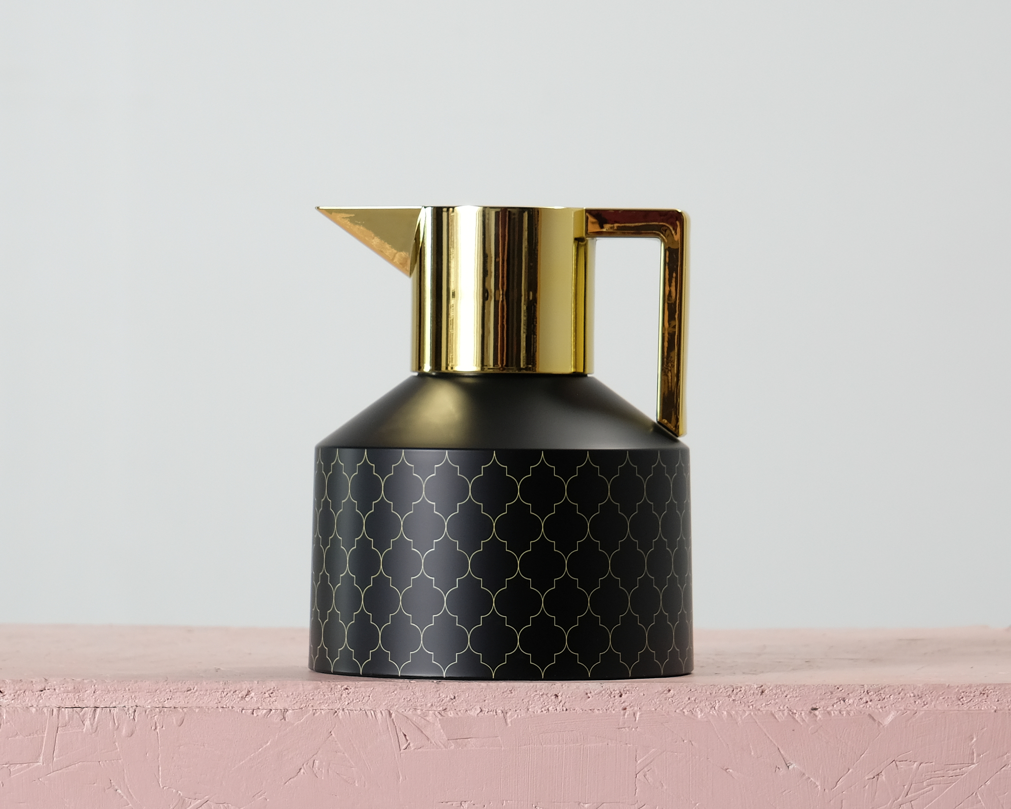 Normann Copenhagen Geo Vacuum Jug termoskannu 1l musta