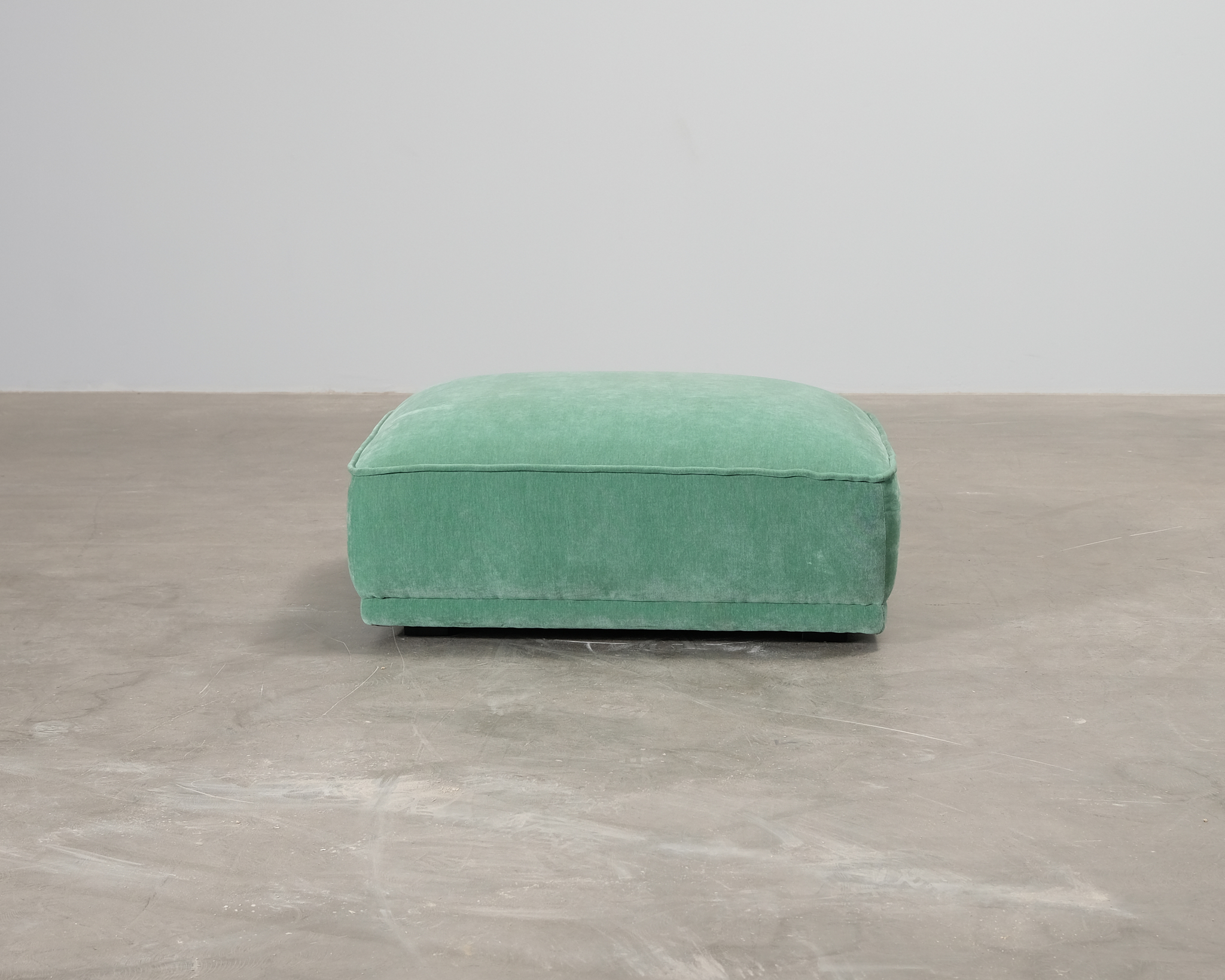 Sofacompany Leonora fotpall Moss Grass Green