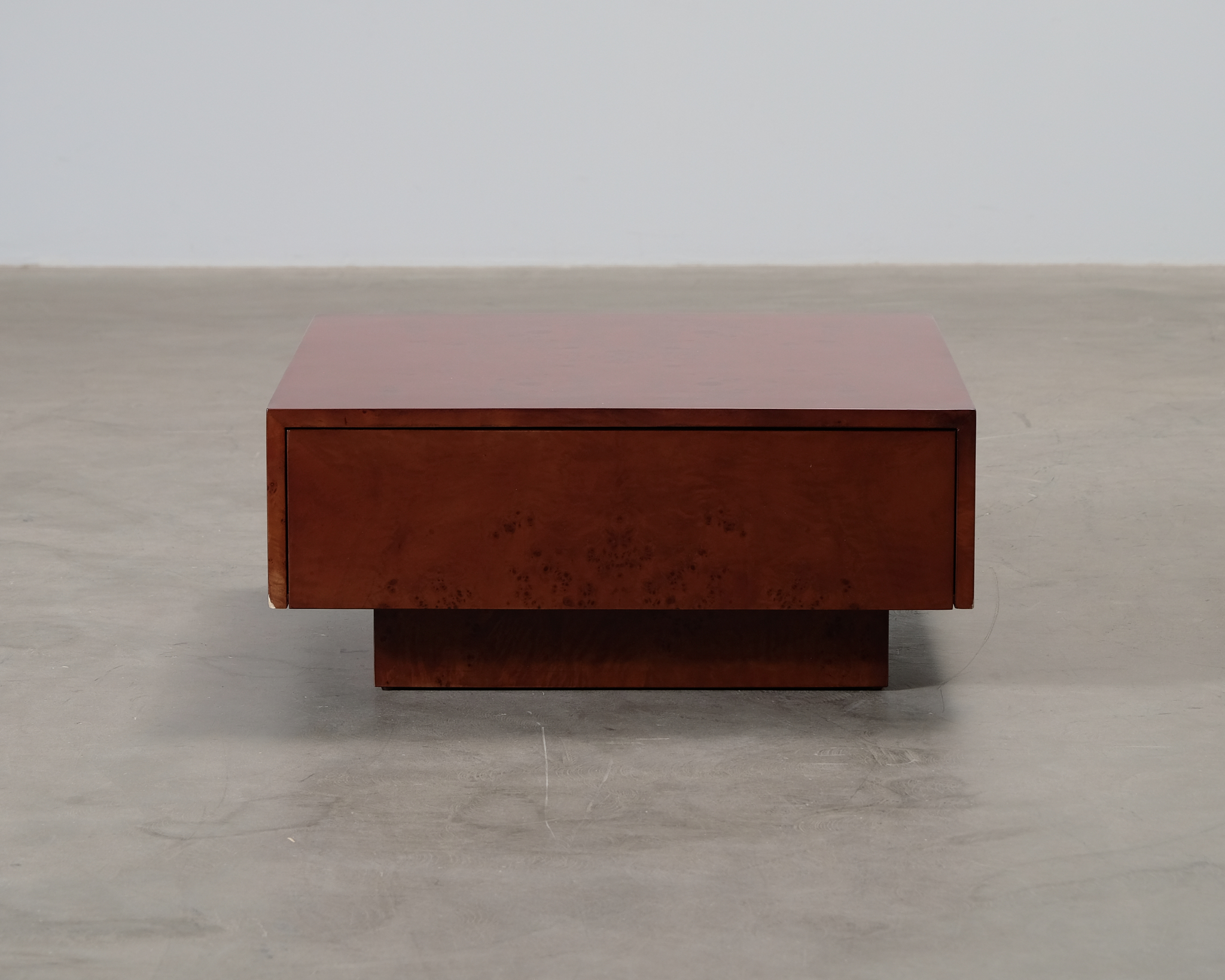 Ferm Living Burl soffbord 70 cm m&ouml;rkbetsad