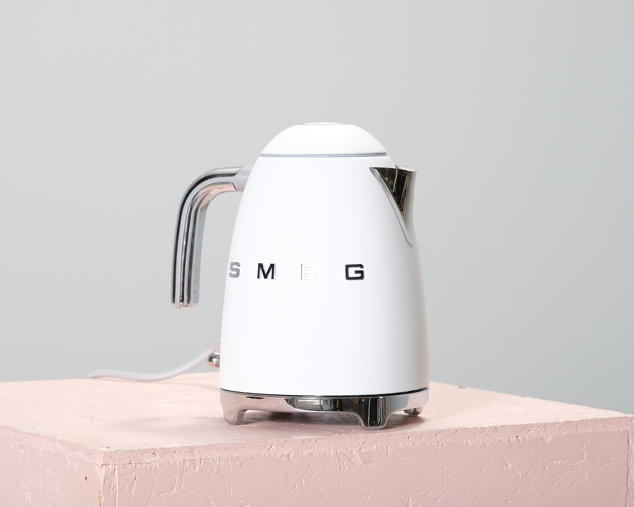Smeg vattenkokare 1,7 L mattvit