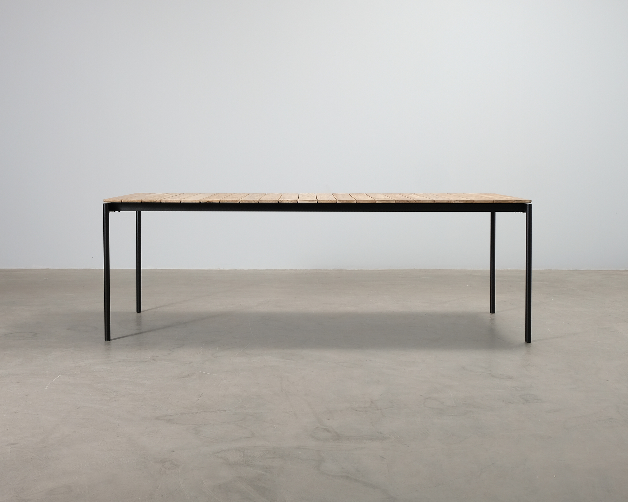&Tradition Ville AV26 bord 220 cm