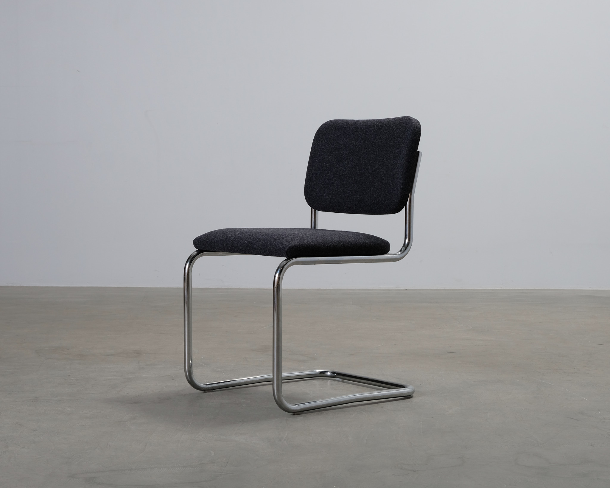 Knoll Cesca stol svart