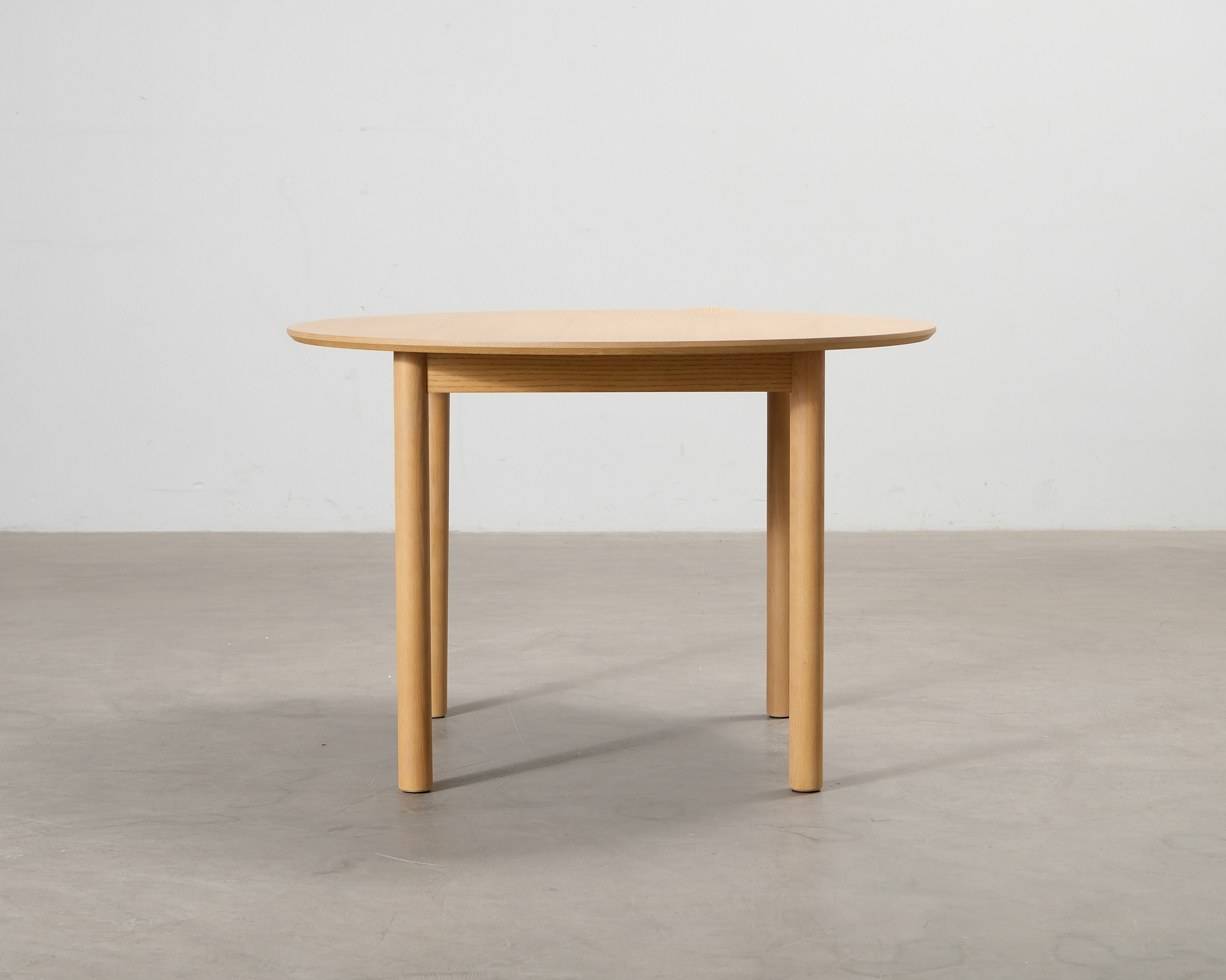 Department Wood matbord &oslash; 110 cm ek