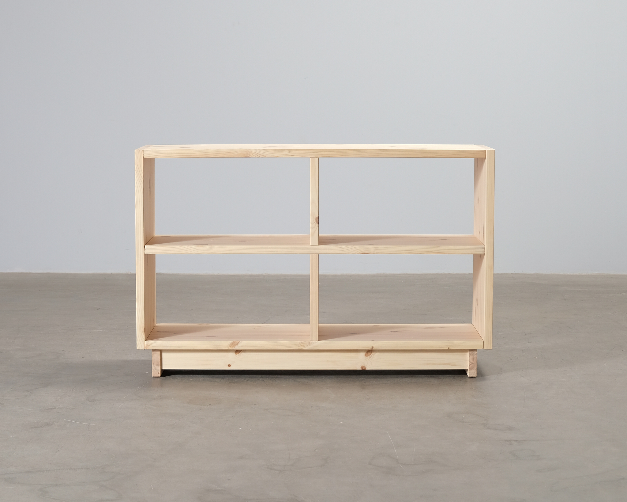 Normann Copenhagen Fyr bokhylla furu