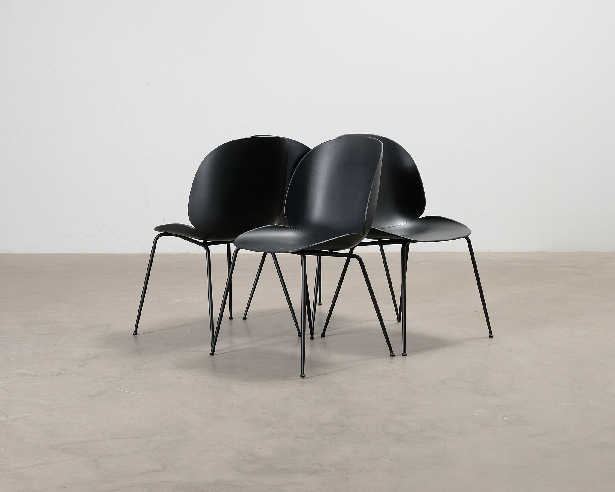 Gubi Beetle stol svart, set om 4
