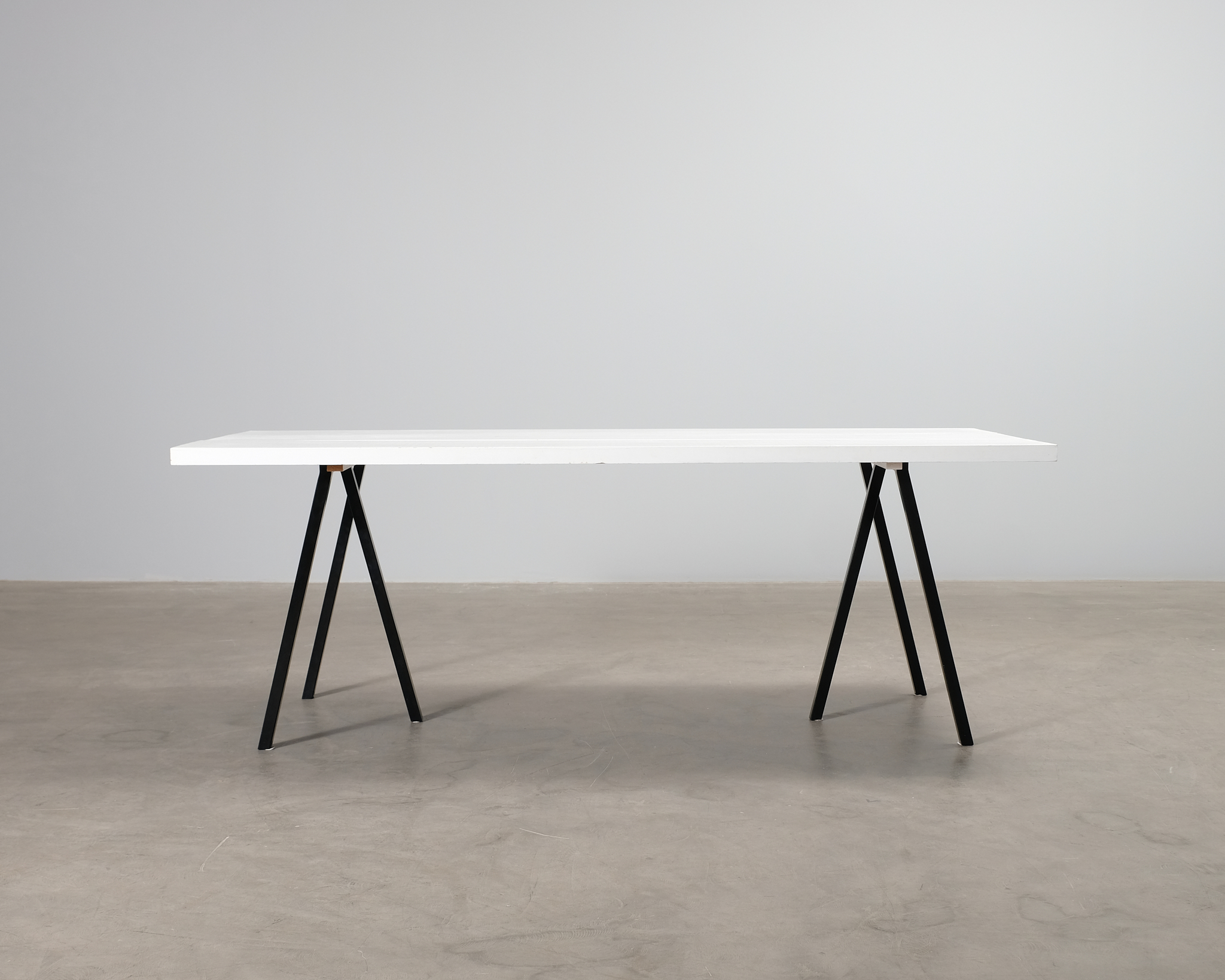 Matbord 210  cm vit / svart