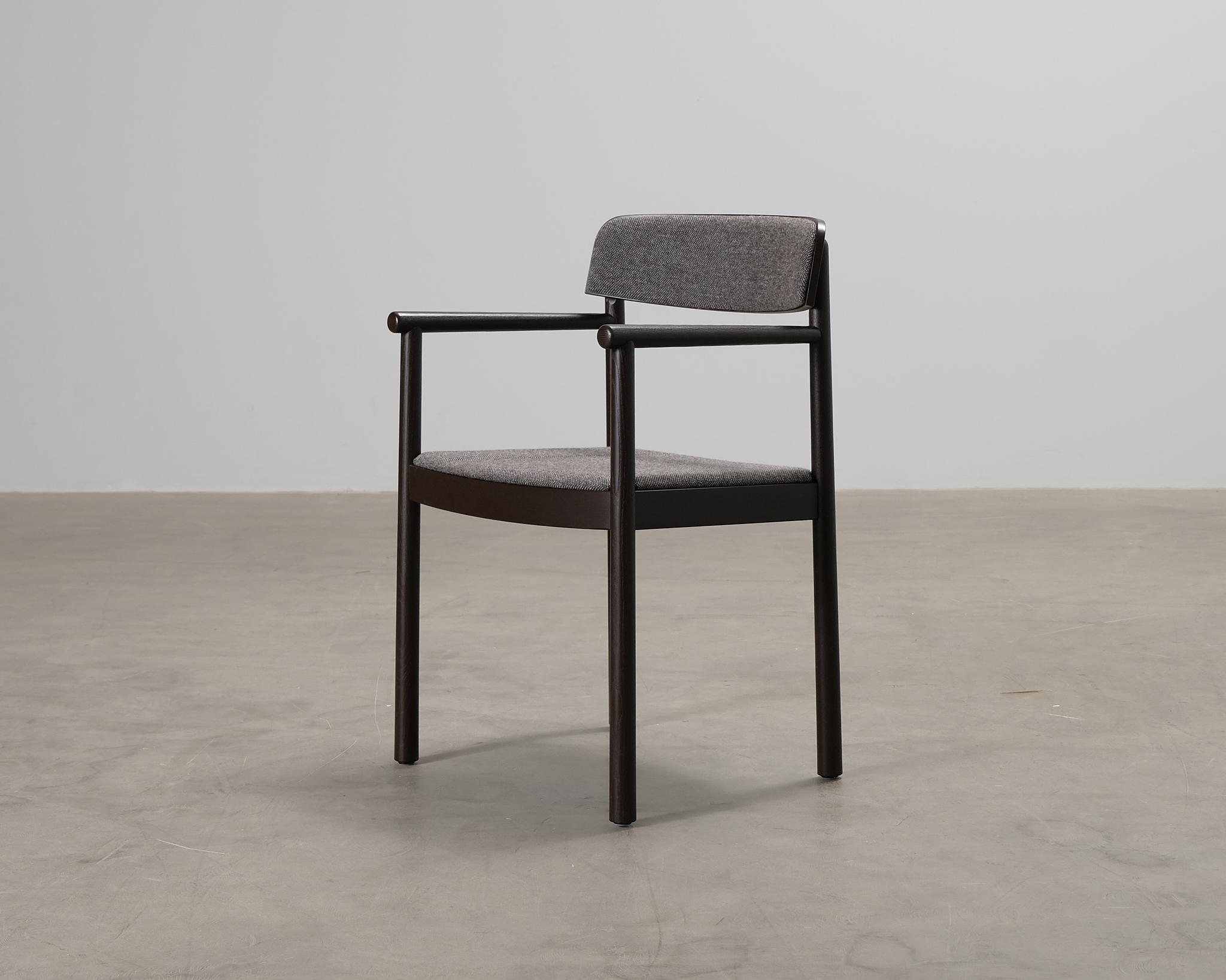 Normann Copenhagen Timb matstol brun Hallingdal 368