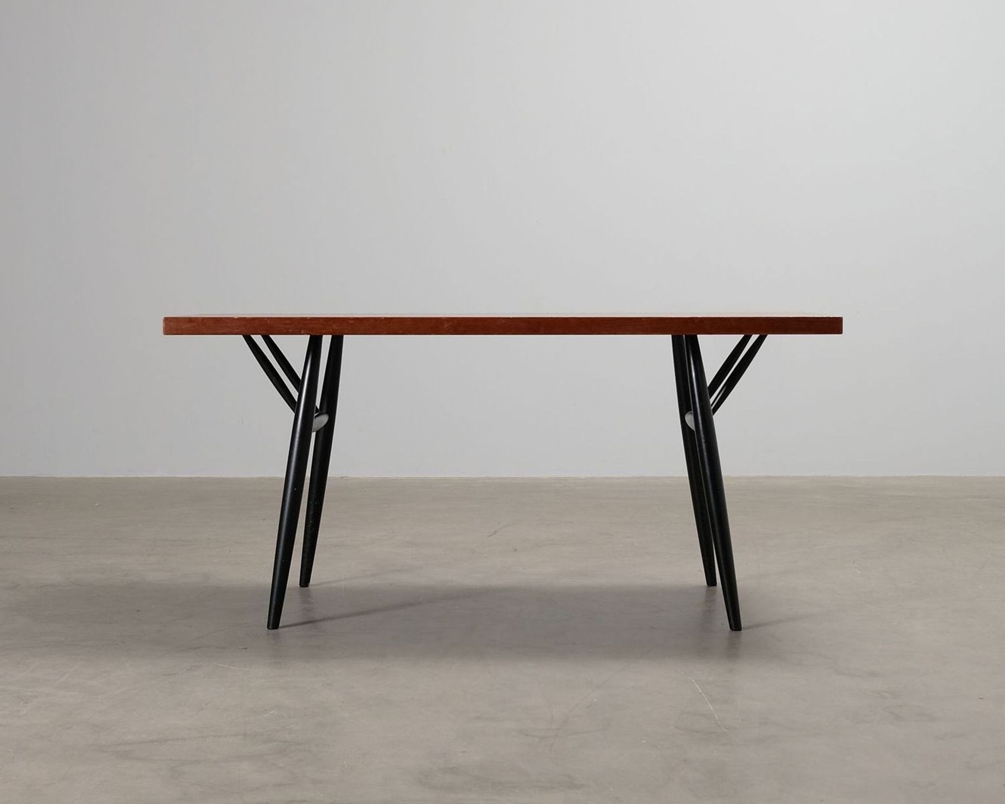 Artek Pirkka matbord brun