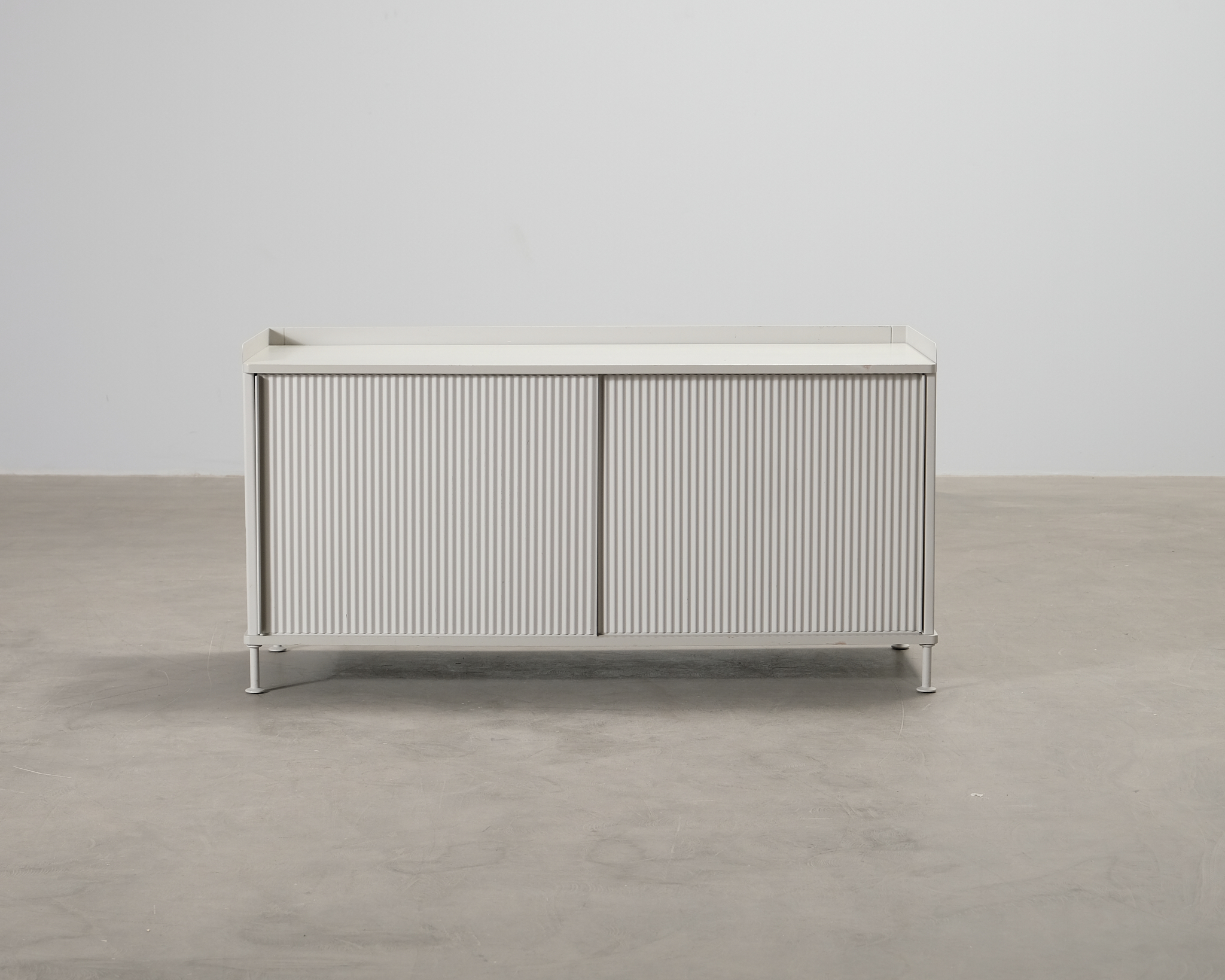 Muuto Enfold sideboard grå 45 x 124 cm