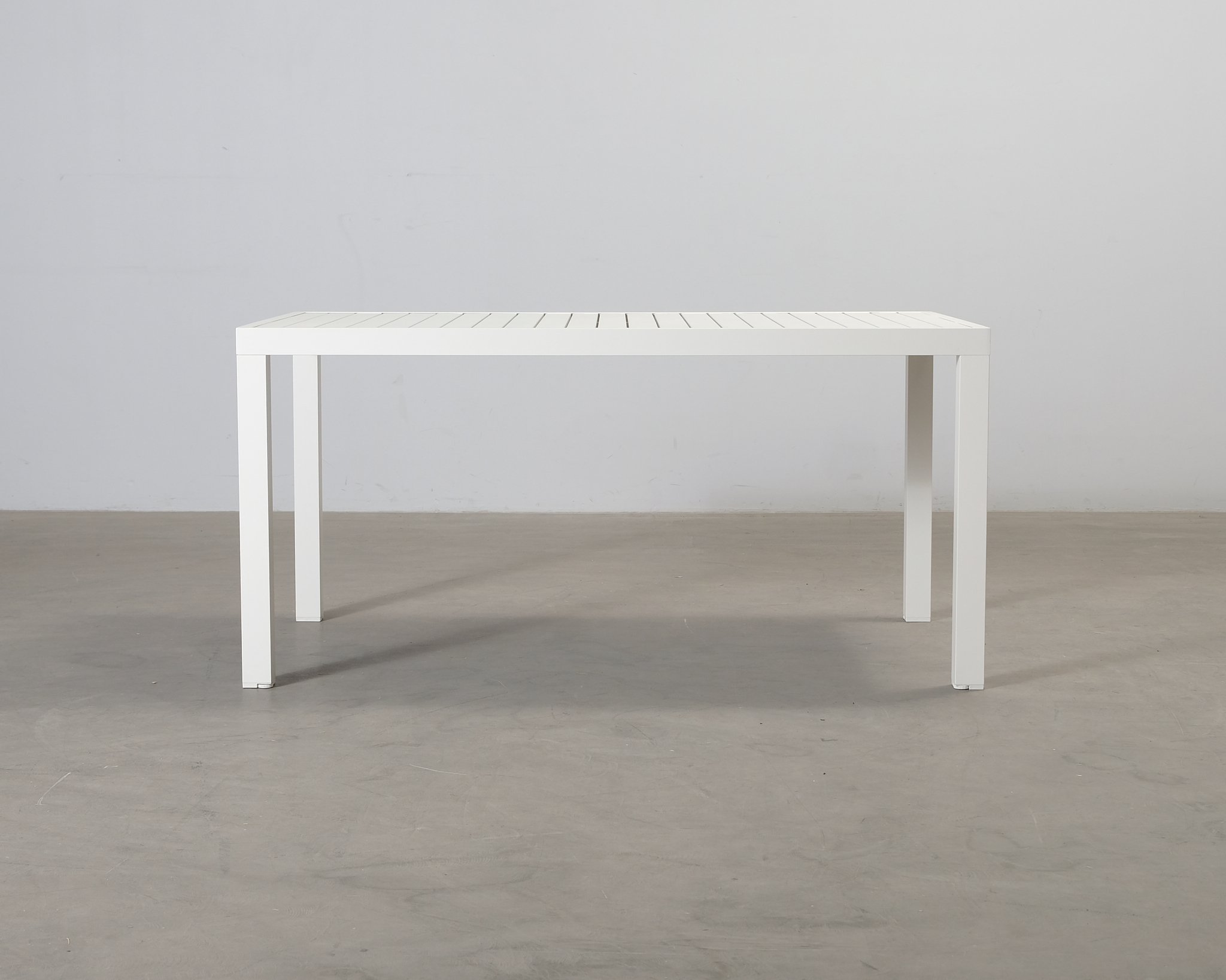 Forms & Objects Arezzo terassipöytä valkoinen