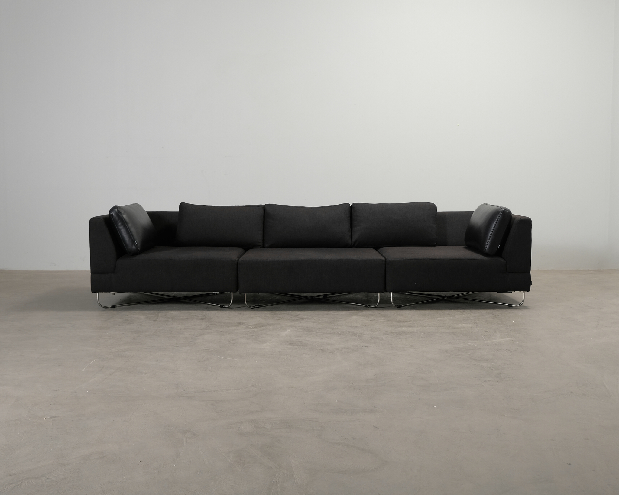 Bolia Orlando 3-istuttava sohva musta