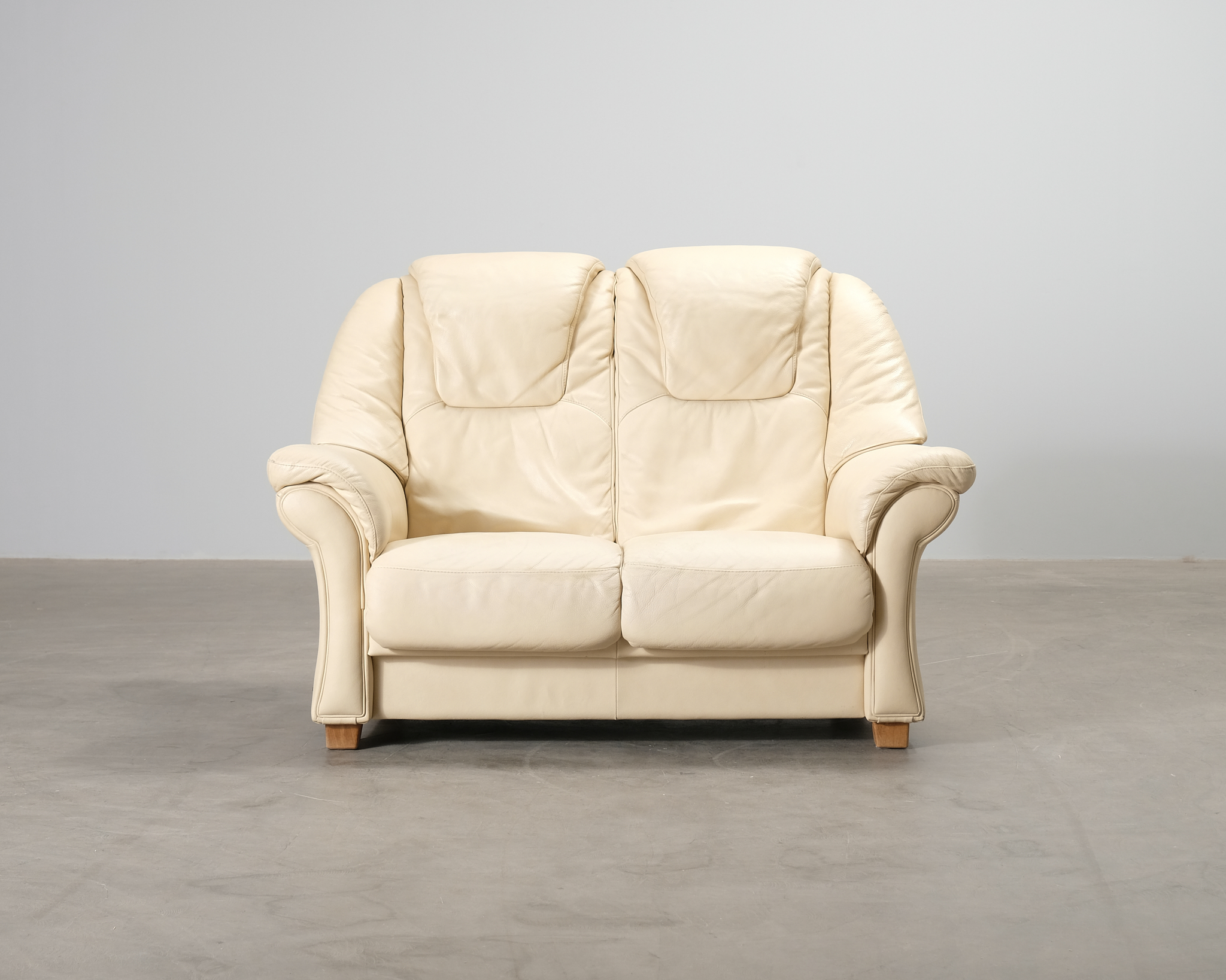 BD M&ouml;bel 2-sits l&auml;dersoffa kr&auml;mf&auml;rgad