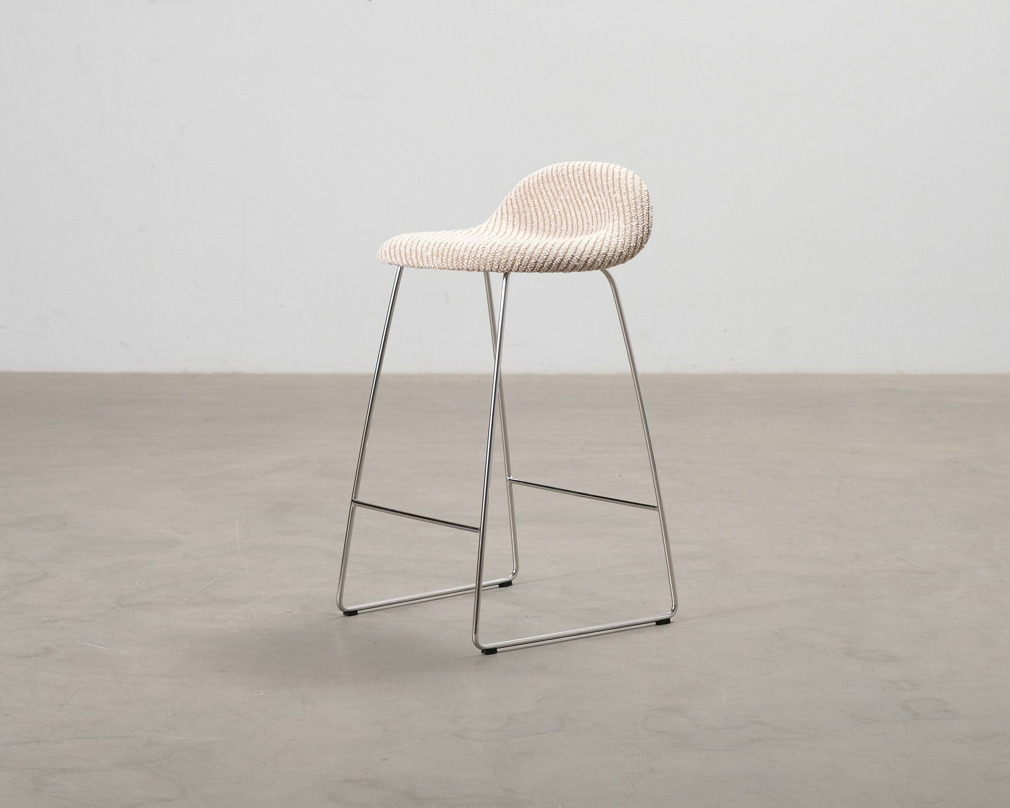 GUBI 3D barstol beige