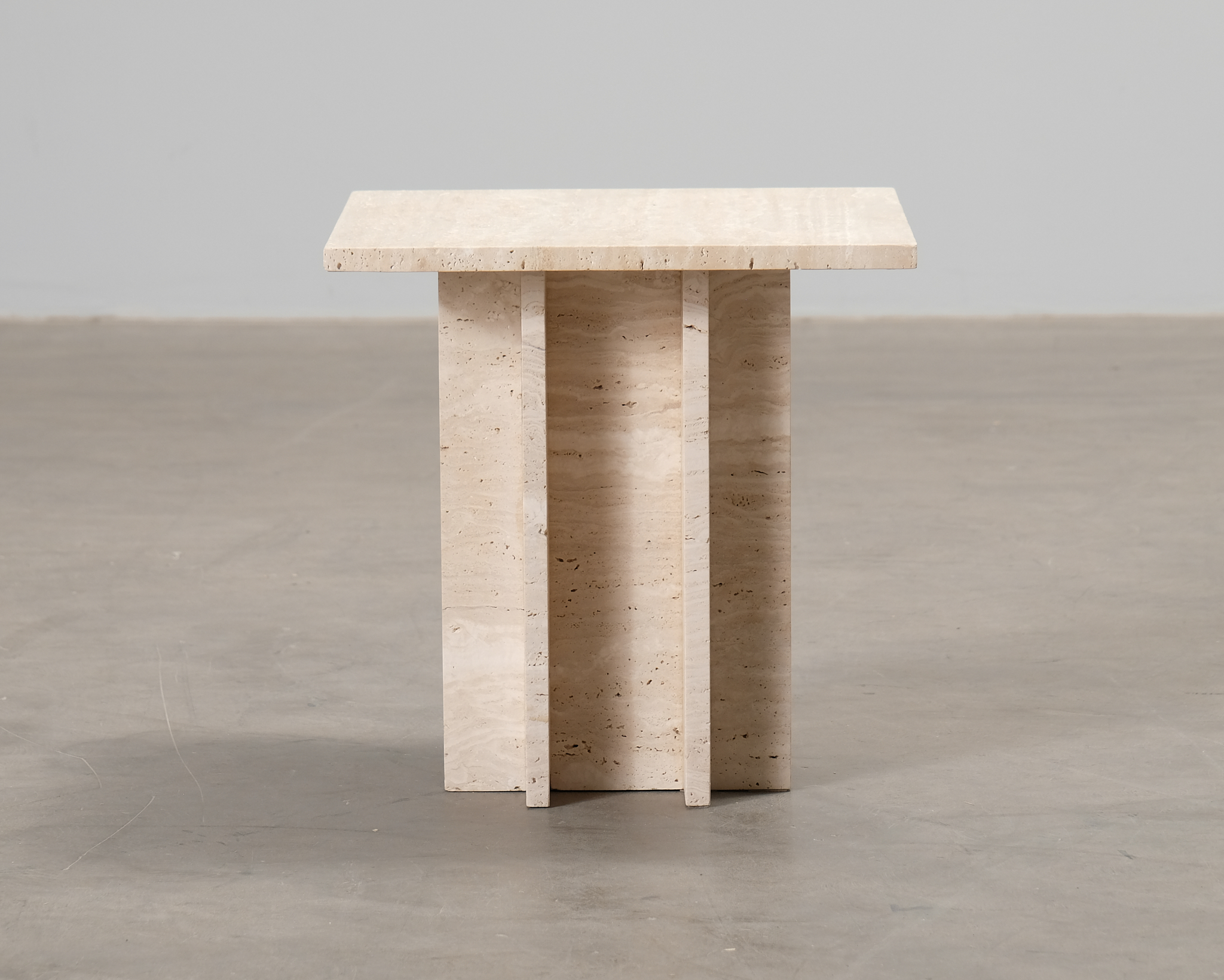 Normann Copenhagen Edge soffbord travertine