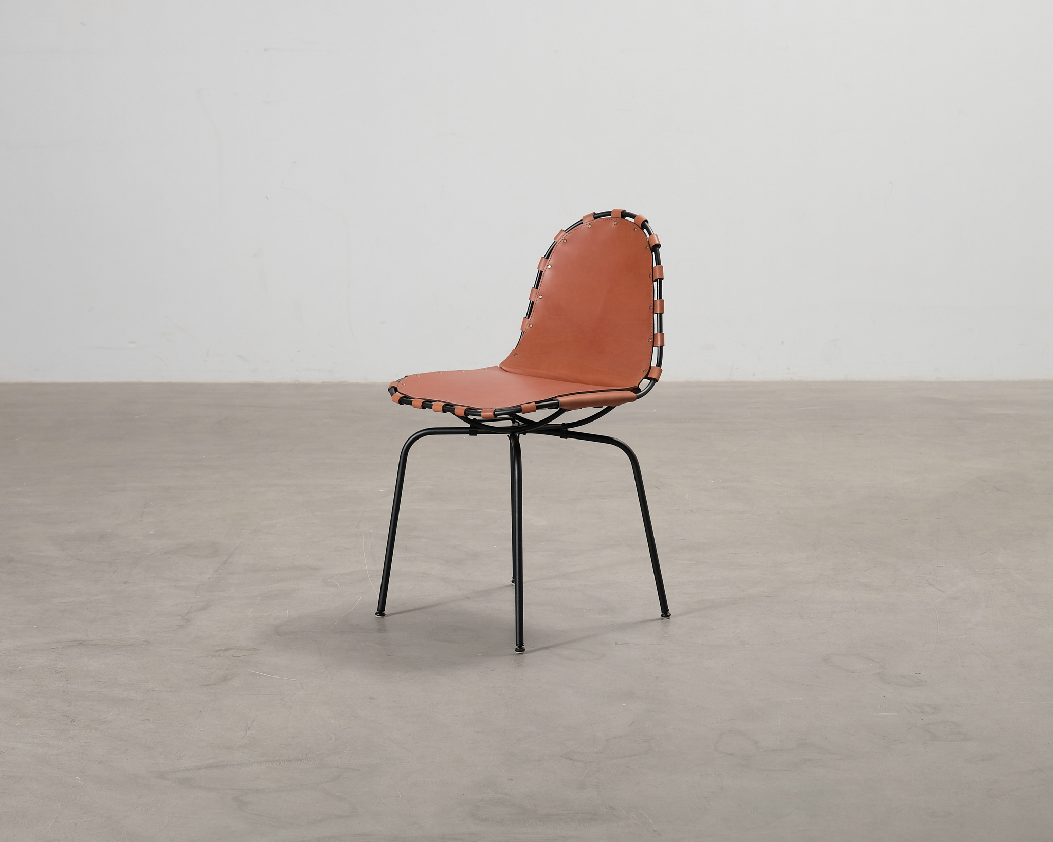 OX Denmarq Stretch tuoli konjakki nahka / musta