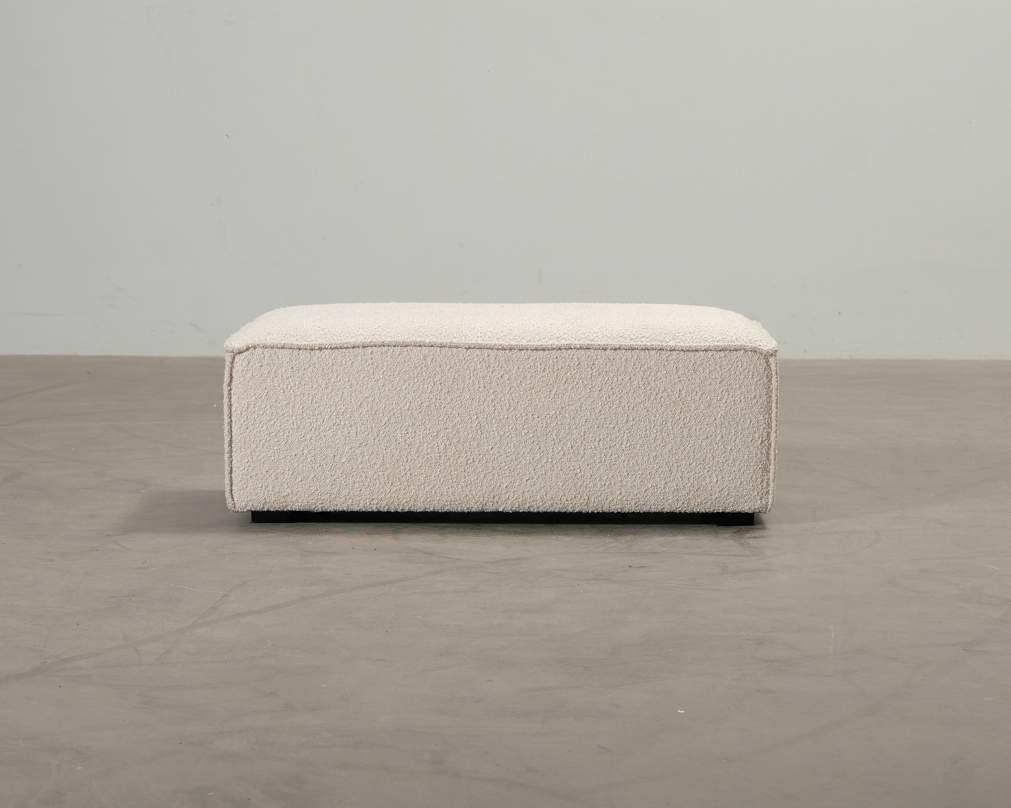 Sofacompany Daphne puff Maya Cream