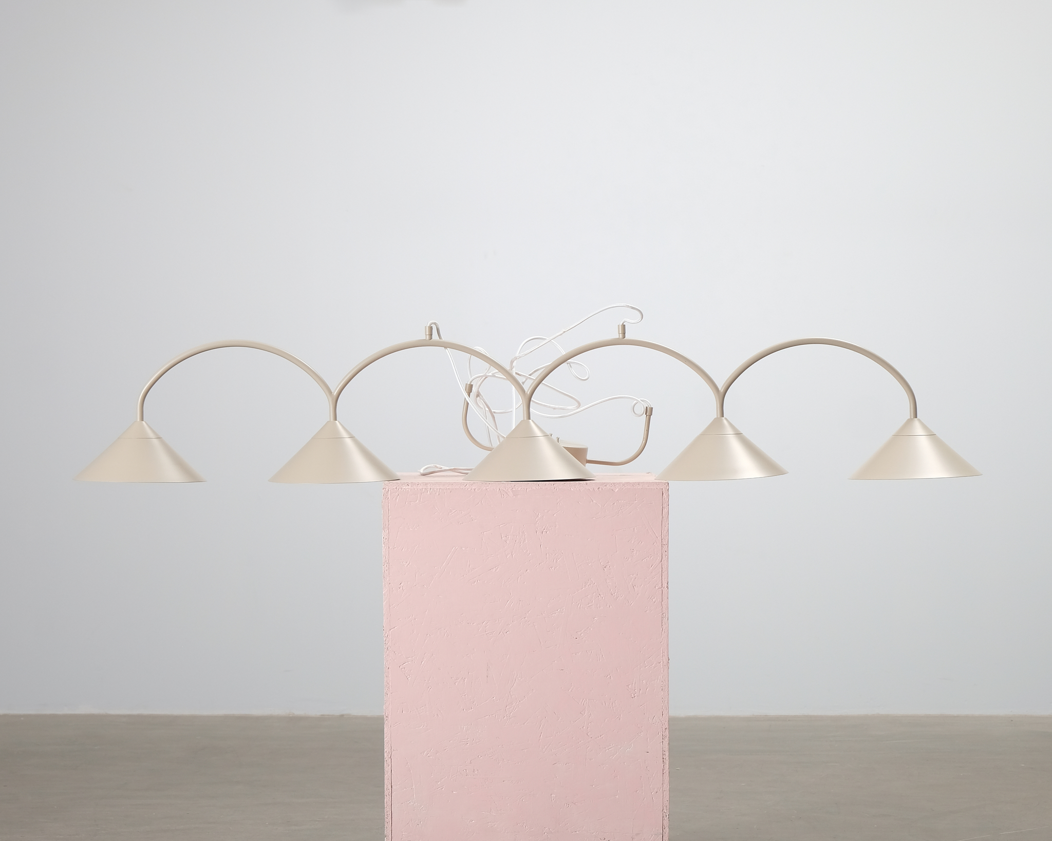 Globen Lighting Curve 5 pendellampa beige