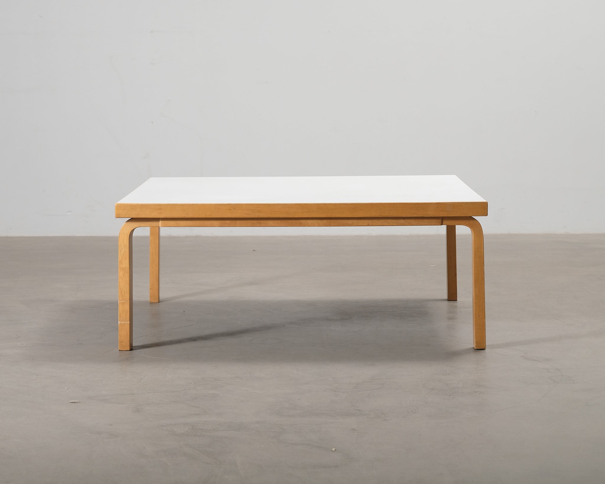 Artek soffbord 125 x 125 cm bj&ouml;rk / vit laminat