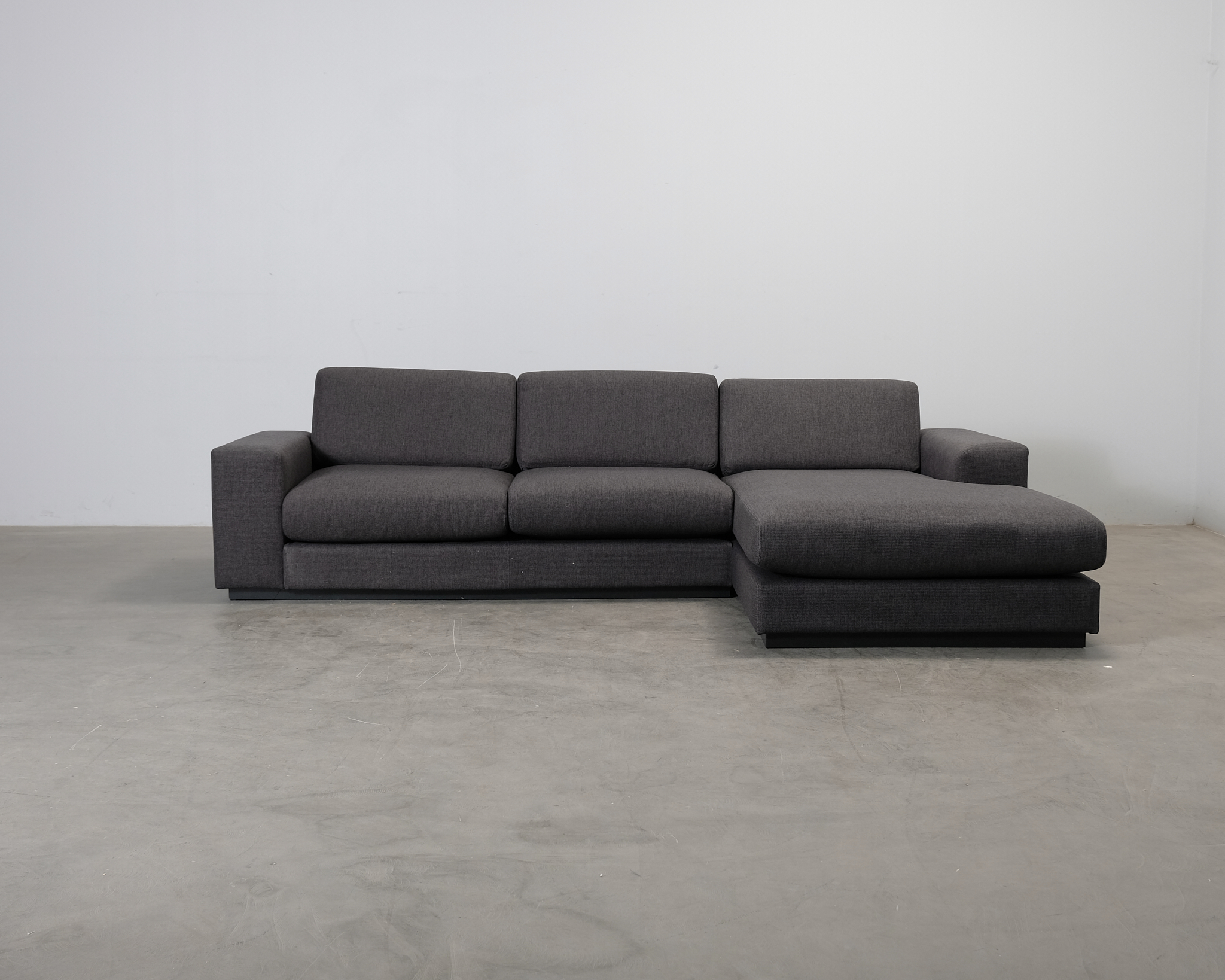 Bolia 3-istuttava vuodesohva divaanilla harmaa