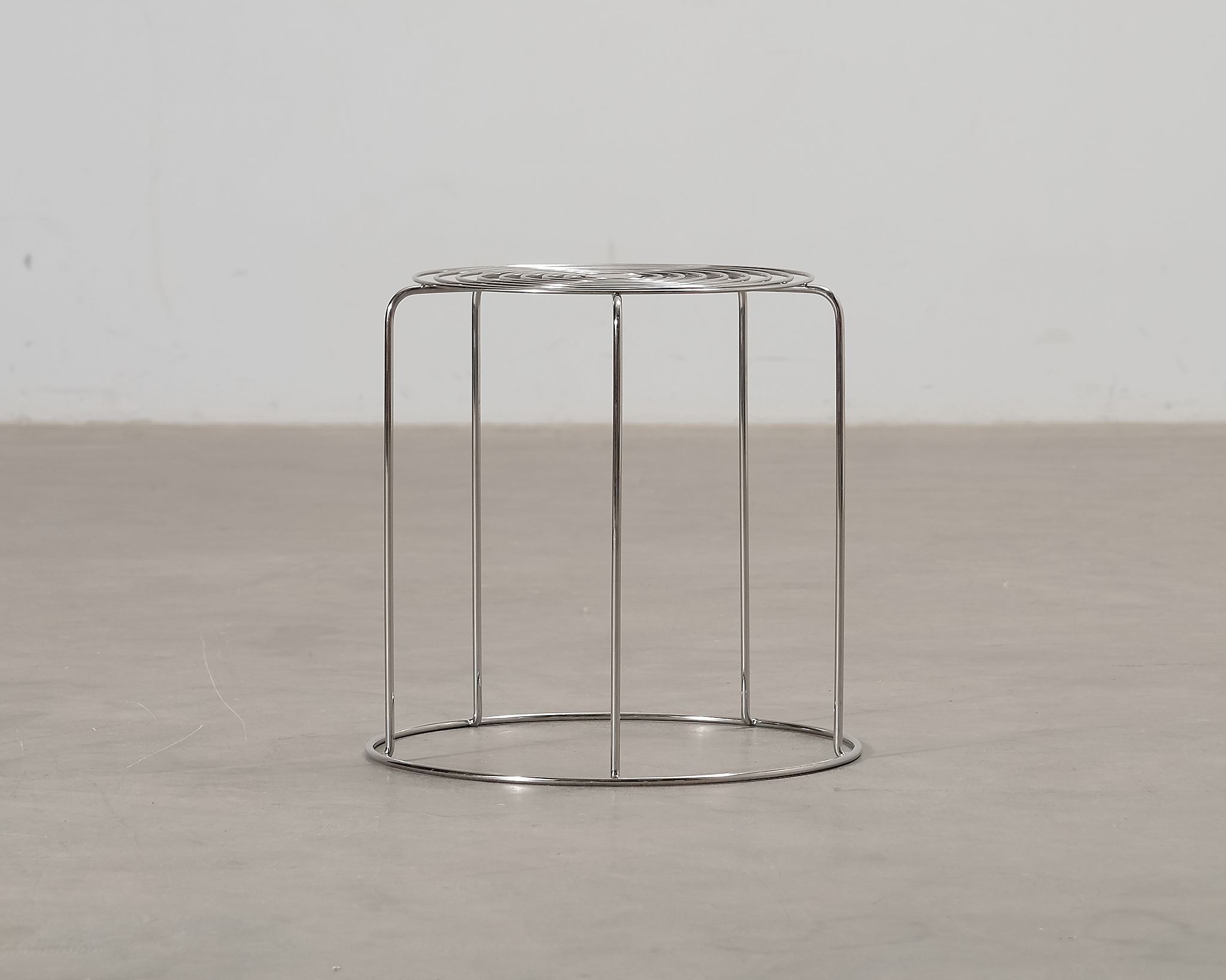 &Tradition Wire Stool jakkara ruostumaton teräs