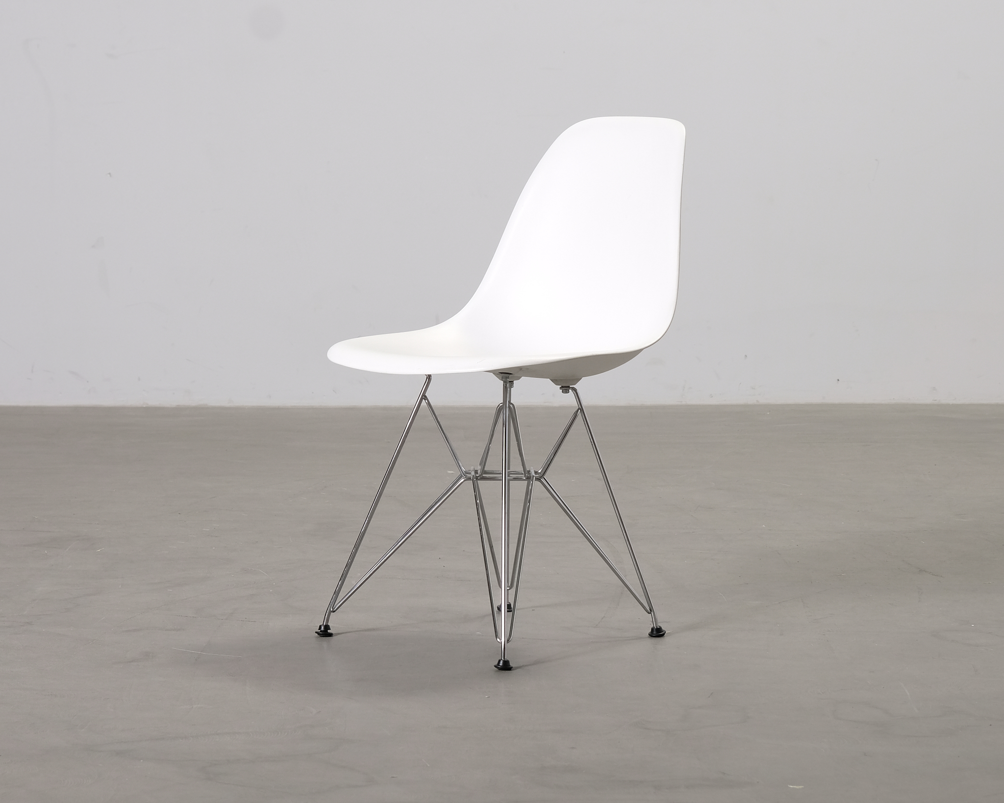 Vitra Eames DSR stol vit