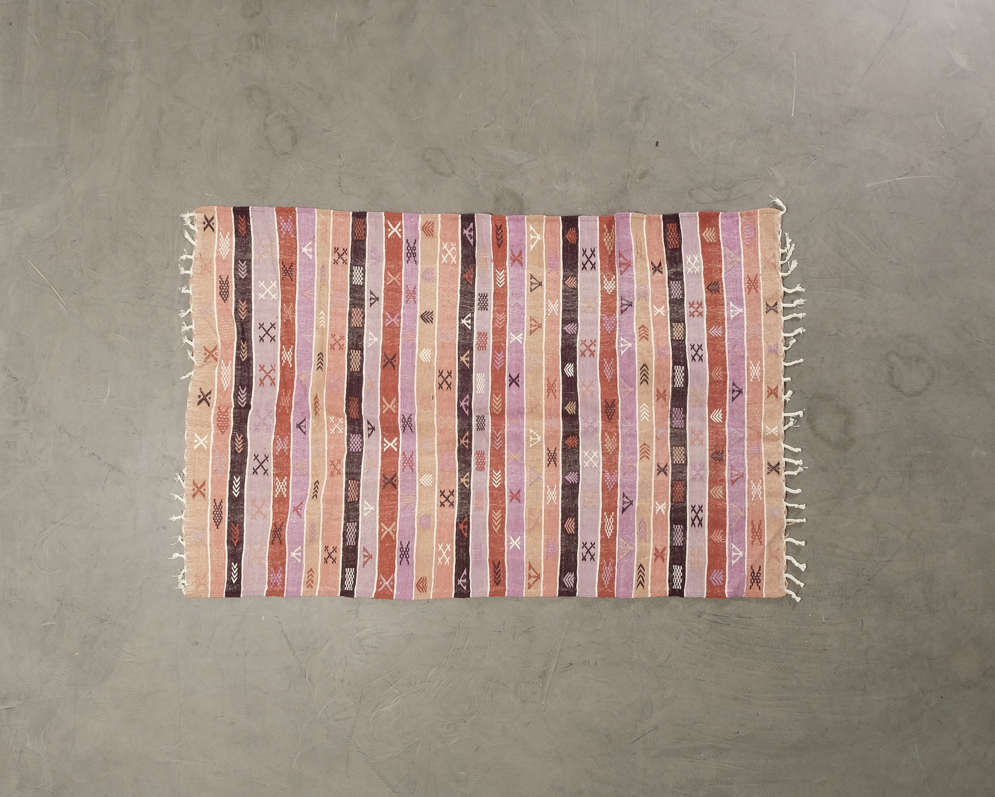 Zanafi nomadmatta röd 140 x 210 cm