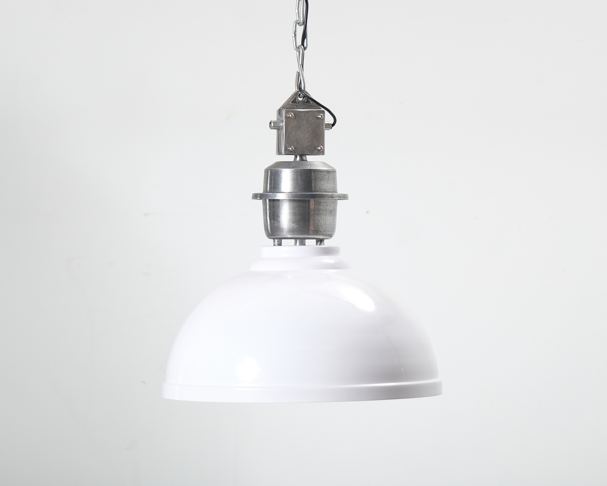 PR Home Manchester pendellampa vit