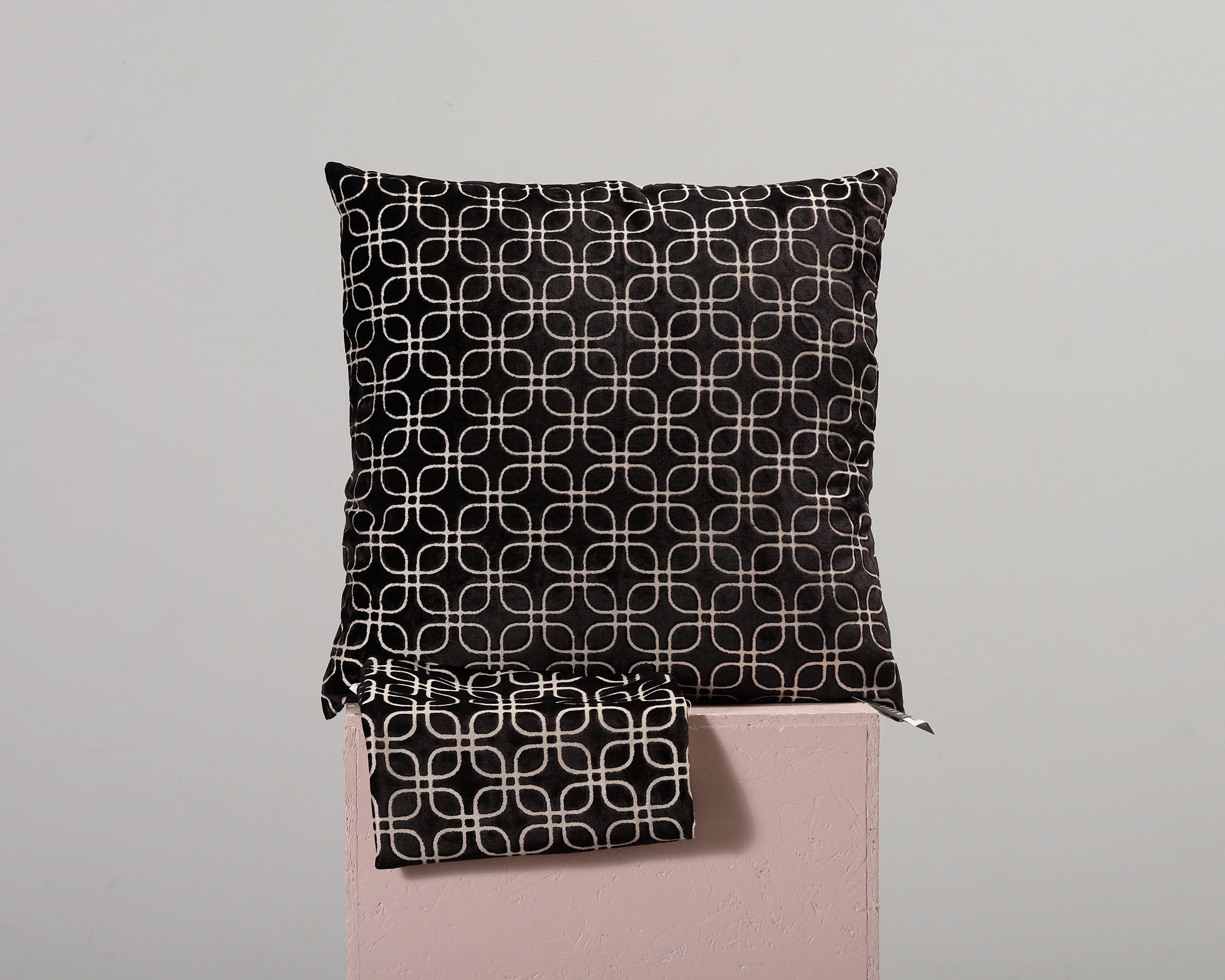 Mio Sixty tyynynpäällinen 60 x 60 cm musta, 4 kpl setti