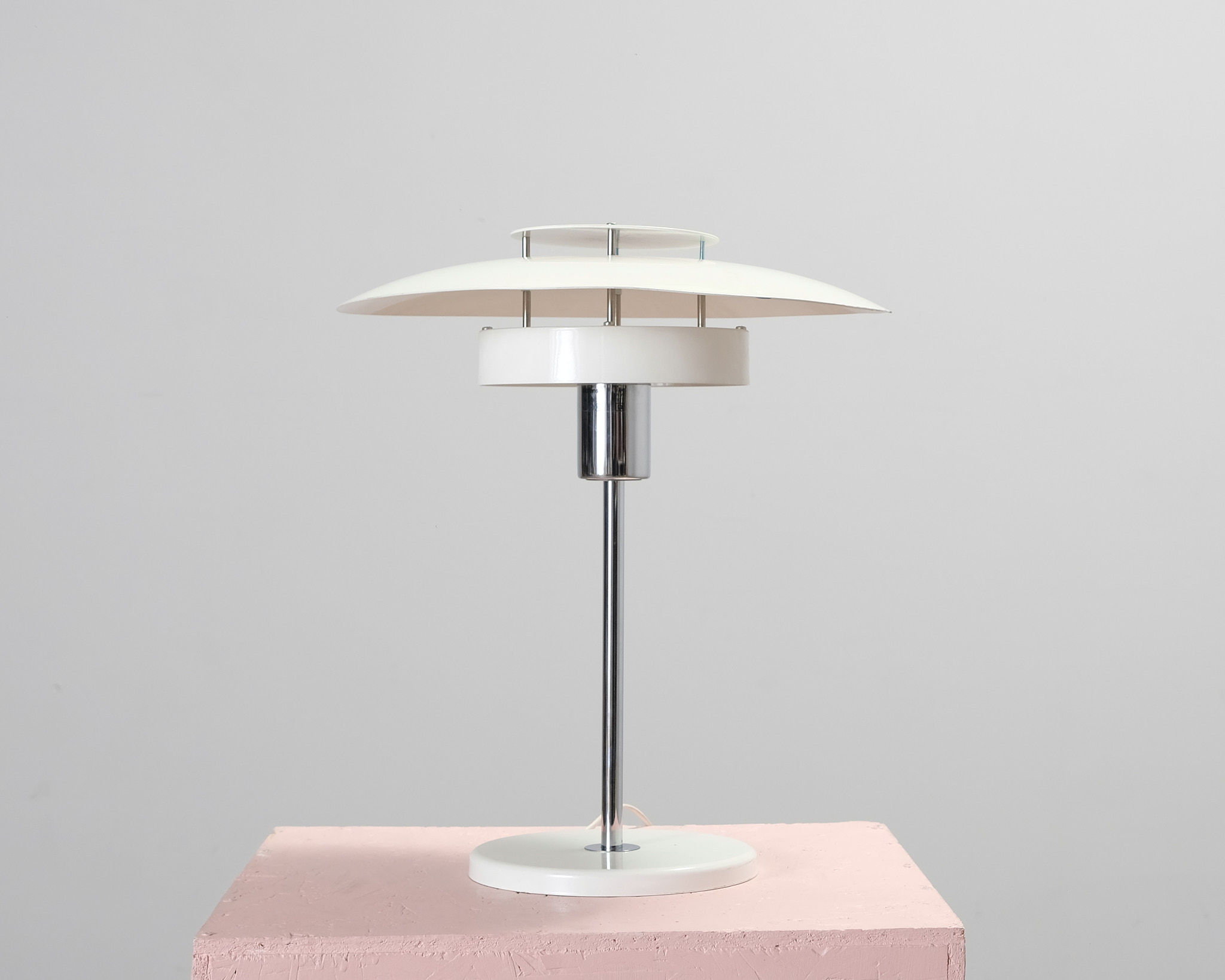 Borens Aurora bordslampa