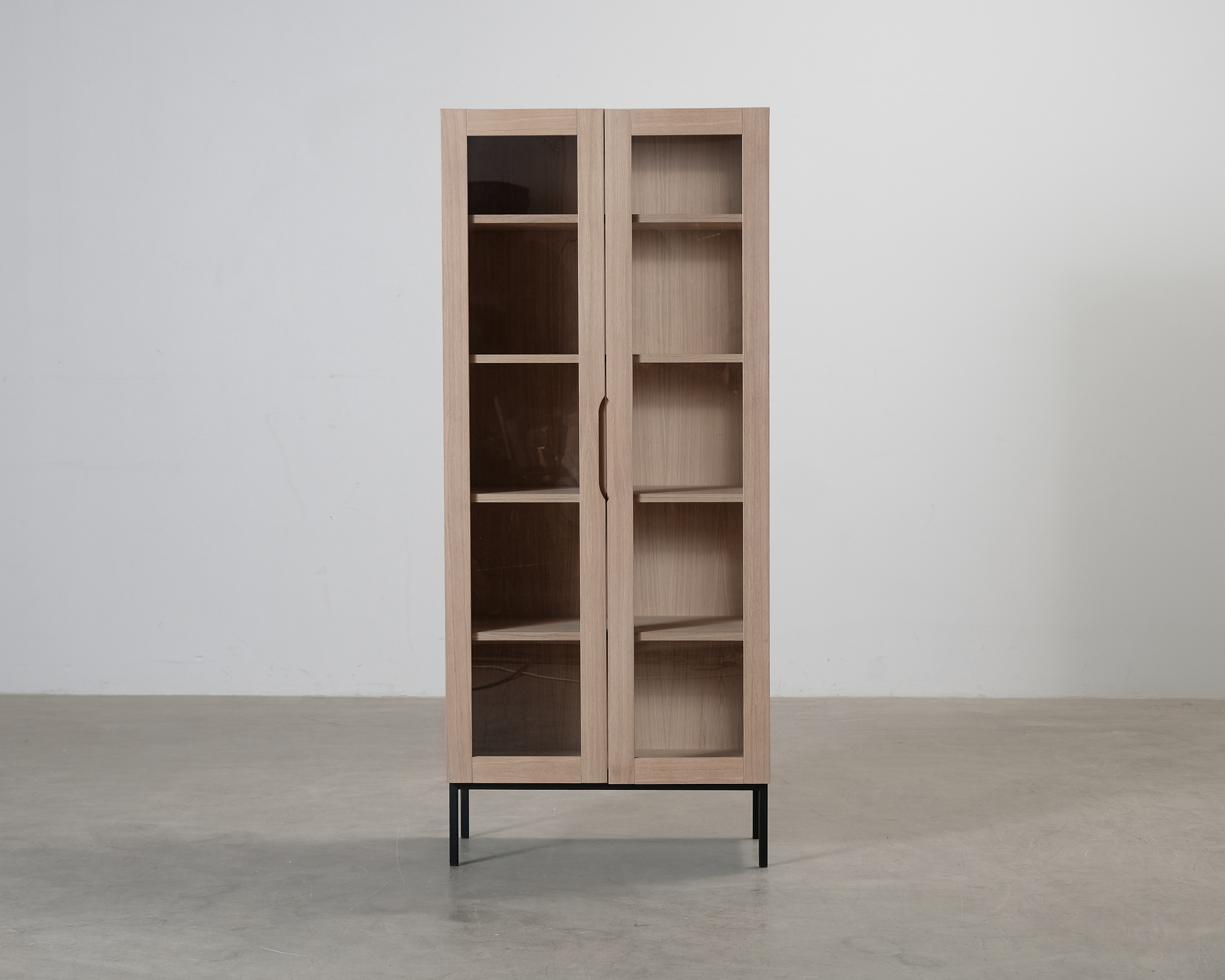 Forms & Objects Ella vitriini tammi