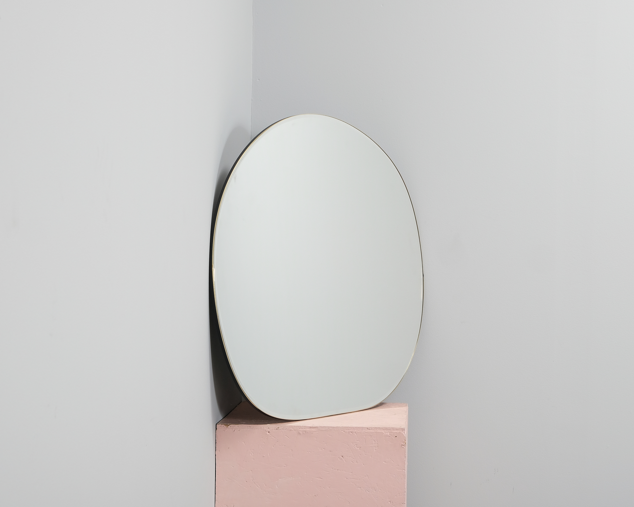 Ferm Living Pond spegel 87 x 94 cm