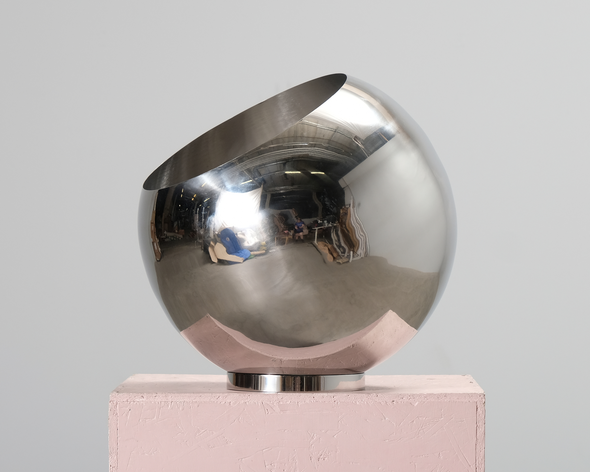 AYTM Globe blomkruka ø 43 cm silver